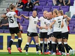 3战全胜打进6球丢3球，佩莱格里尼当选西甲3月最佳主帅