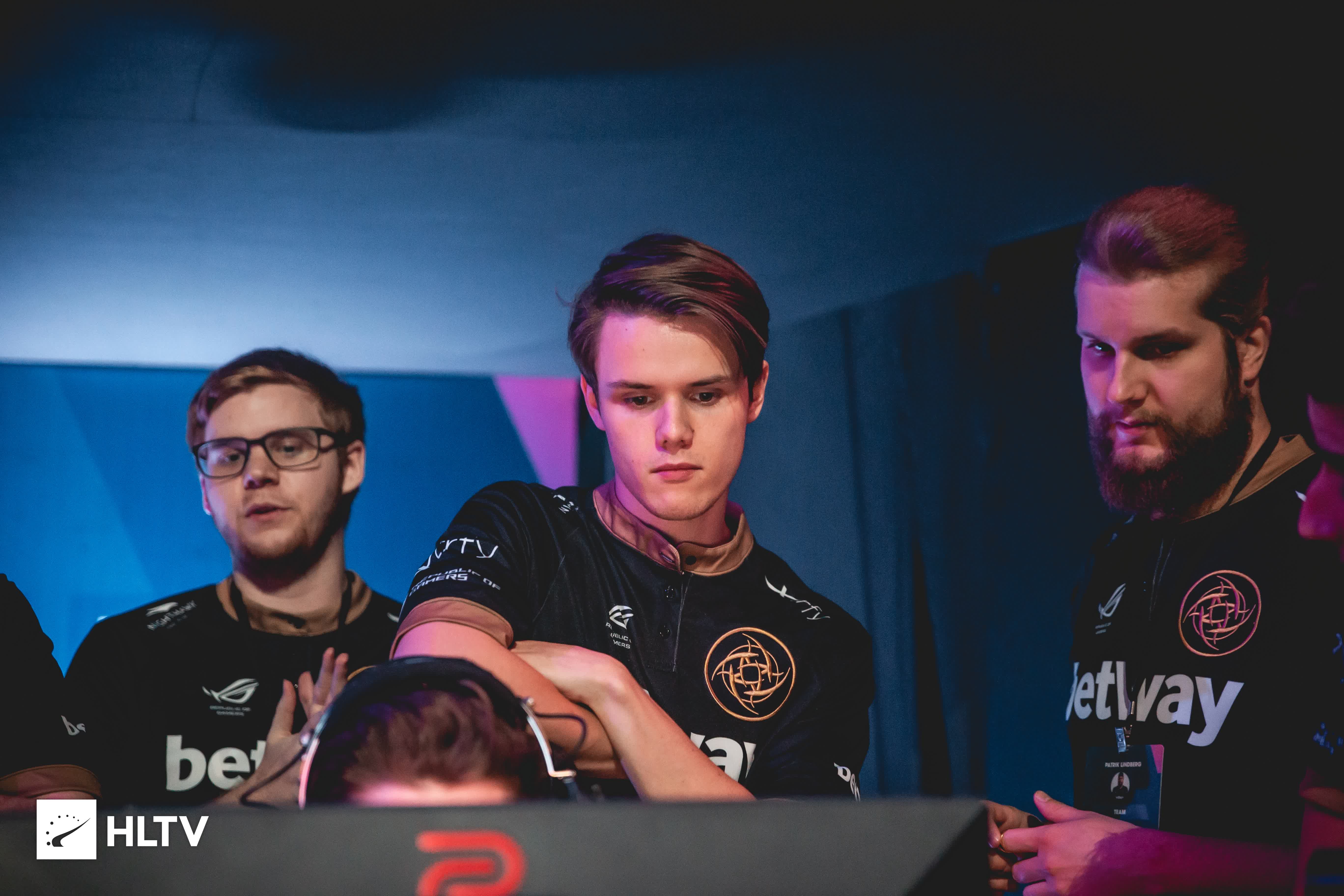 界的关注 界的关注