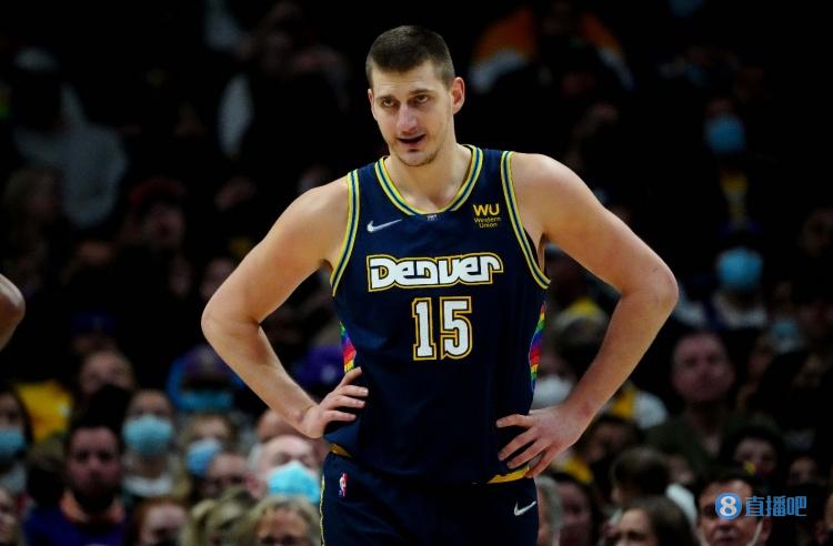 因年龄而下 因年龄而下